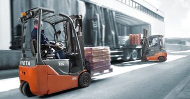 fork lift operator certification training certification course worksafebc british columbia  bc canada  vancouver north west vancouver surrey burnaby richmond delta langley new westminster coquitlam maple ridge abbotsford mission kelowna kamloops prince george